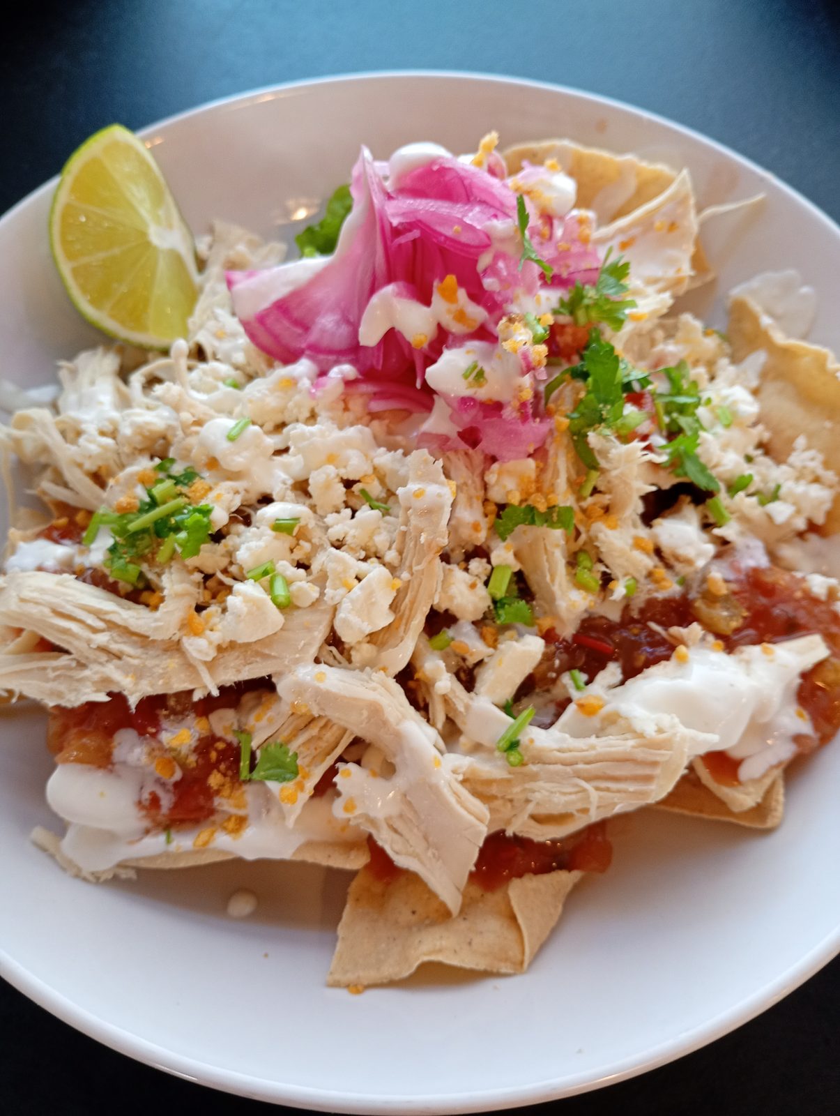 Chilaquiles servidos en La Central, Lajares